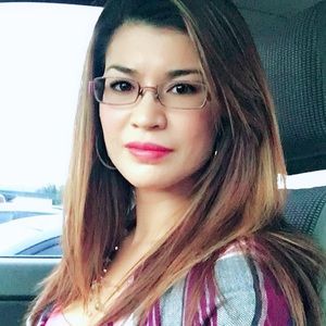 Meet your Posher, Deborah